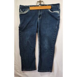 Suko Jeans Plus Size 16 Dark Wash Rhinestone Embroidered Capri Jeans
